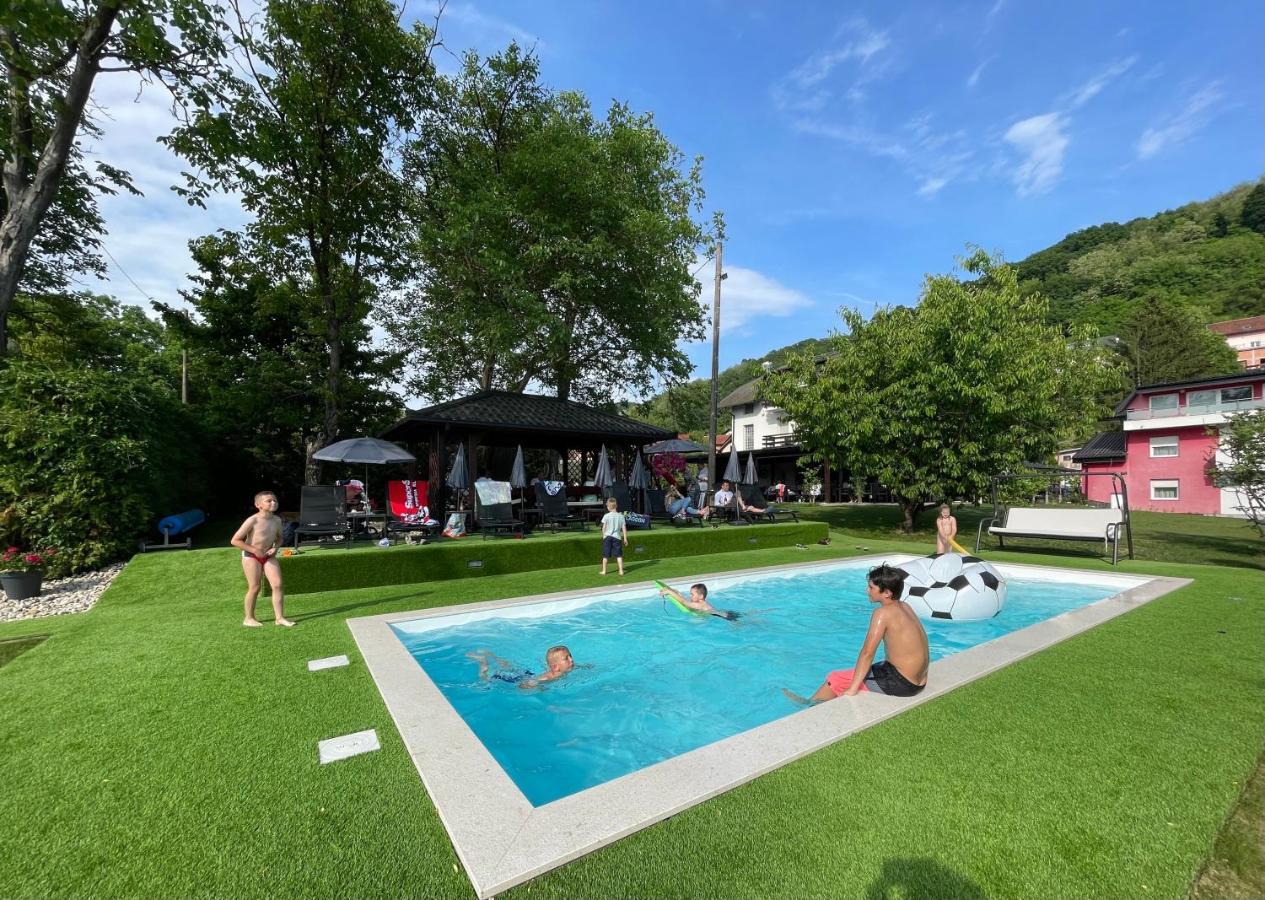 Gec Hotel Zaprešić Kültér fotó