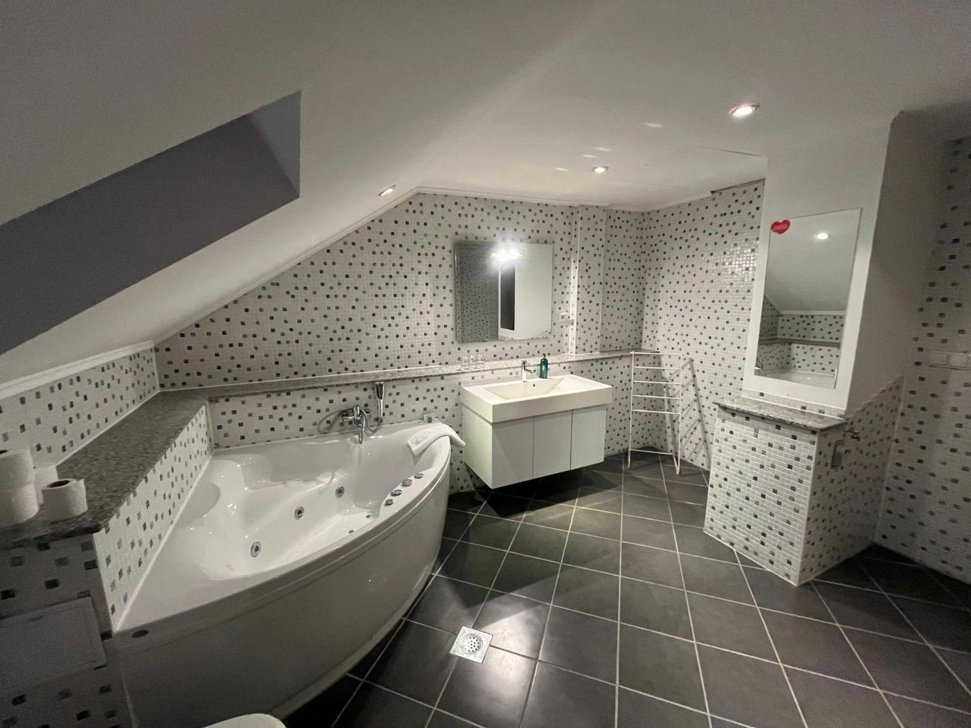 Gec Hotel Zaprešić Kültér fotó